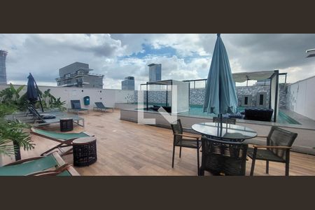 Studio para alugar com 25m², 1 quarto e sem vaga Studio para alugar com 25m², 1 quarto e sem vagaÁrea comum - Piscina
