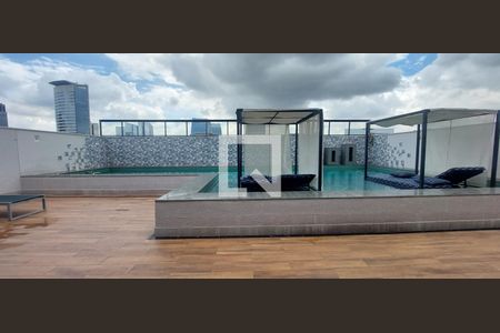 Studio para alugar com 25m², 1 quarto e sem vaga Studio para alugar com 25m², 1 quarto e sem vagaÁrea comum - Piscina