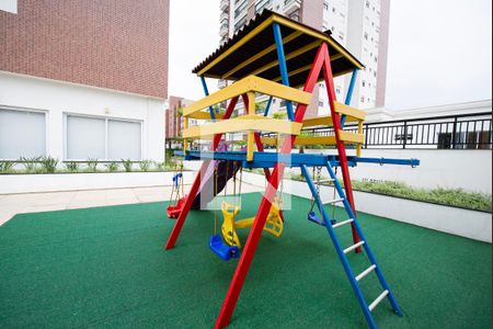 Apartamento para alugar com 77m², 2 quartos e 2 vagas Apartamento para alugar com 77m², 2 quartos e 2 vagasÁrea comum - Playground