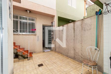 Casa à venda com 113m², 3 quartos e 1 vagaÁrea de Serviço