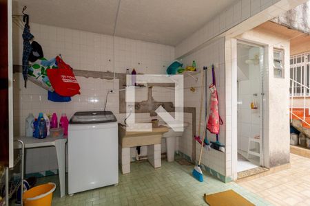 Casa à venda com 113m², 3 quartos e 1 vagaÁrea de Serviço