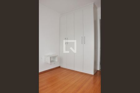 Apartamento para alugar com 57m², 2 quartos e 1 vagaDetalhe - Quarto 01 com Suíte