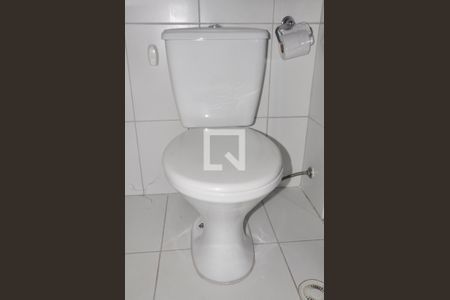 Apartamento para alugar com 57m², 2 quartos e 1 vagaDetalhe - Banheiro Social