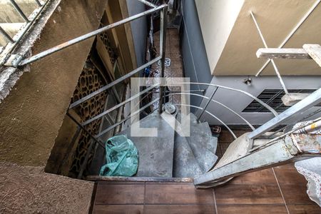 Casa à venda com 100m², 2 quartos e 2 vagas Casa à venda com 100m², 2 quartos e 2 vagasacesso para o terraço com churrasqueira_2