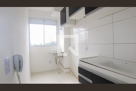 Apartamento para alugar com 43m², 2 quartos e sem vaga Apartamento para alugar com 43m², 2 quartos e sem vagaCozinha e Área de Serviço
