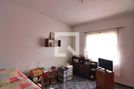 Casa à venda com 227m², 3 quartos e 2 vagasQuarto 3