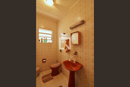 Casa à venda com 227m², 3 quartos e 2 vagasBanheiro Social 2