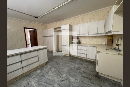 Casa à venda com 400m², 4 quartos e 4 vagasCozinha