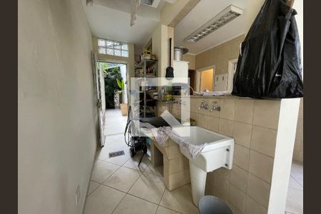 Casa à venda com 400m², 4 quartos e 4 vagasÁrea de Serviço