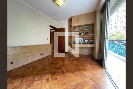 Casa à venda com 400m², 4 quartos e 4 vagassuíte 3
