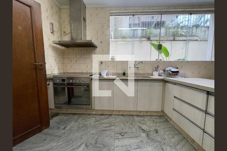 Casa à venda com 400m², 4 quartos e 4 vagasCozinha