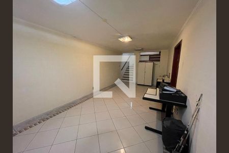 Casa à venda com 400m², 4 quartos e 4 vagasQuarto de Serviço