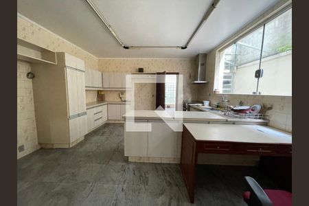 Casa à venda com 400m², 4 quartos e 4 vagasCozinha