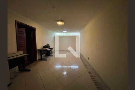 Casa à venda com 400m², 4 quartos e 4 vagasQuarto de Serviço