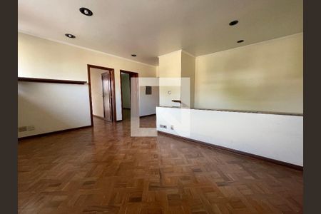 Casa à venda com 400m², 4 quartos e 4 vagasSala de TV