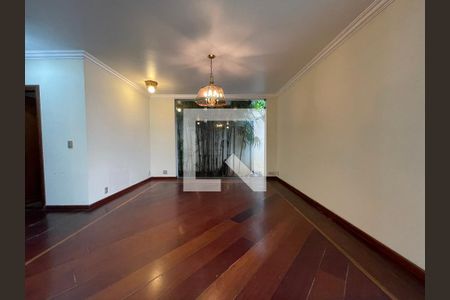 Casa à venda com 400m², 4 quartos e 4 vagasSala