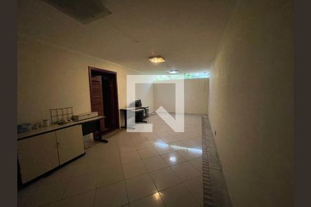 Casa à venda com 400m², 4 quartos e 4 vagasQuarto de Serviço