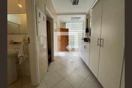 Casa à venda com 400m², 4 quartos e 4 vagasÁrea de Serviço