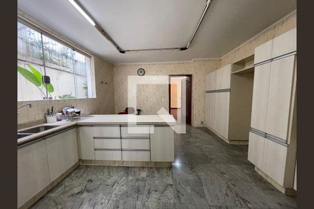 Casa à venda com 400m², 4 quartos e 4 vagasCozinha