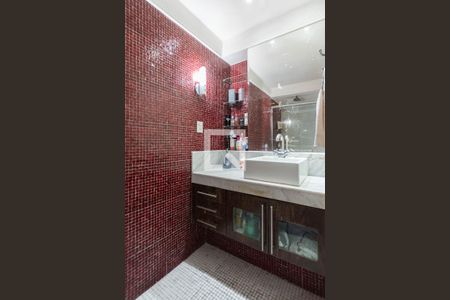 Apartamento à venda com 240m², 3 quartos e 2 vagasBanheiro Suíte