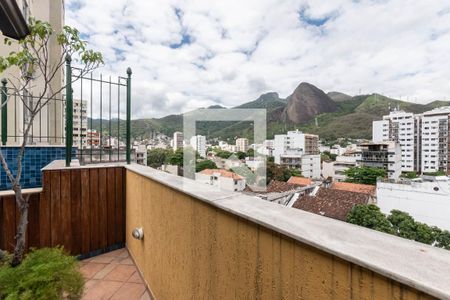 Apartamento à venda com 240m², 3 quartos e 2 vagasCobertura (área externa)