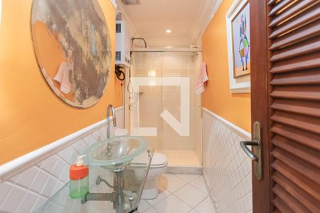 Apartamento à venda com 240m², 3 quartos e 2 vagasBanheiro Cobertura