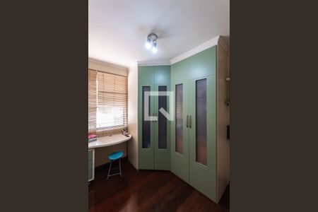 Apartamento à venda com 240m², 3 quartos e 2 vagasQuarto 2