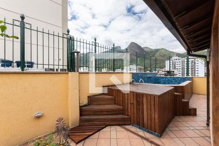 Apartamento à venda com 240m², 3 quartos e 2 vagasCobertura (área externa)