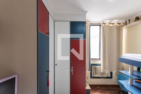 Apartamento à venda com 240m², 3 quartos e 2 vagasQuarto 1