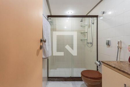Apartamento à venda com 240m², 3 quartos e 2 vagasBanheiro