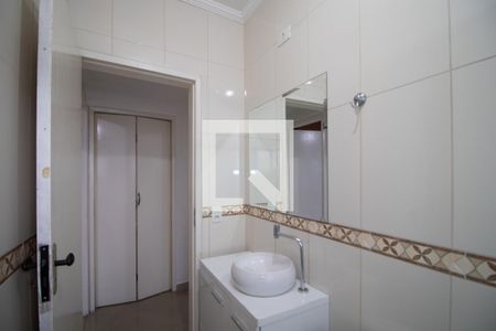 Casa à venda com 340m², 5 quartos e 6 vagas Casa à venda com 340m², 5 quartos e 6 vagasBanheiro 1