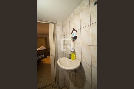 Casa à venda com 340m², 5 quartos e 6 vagas Casa à venda com 340m², 5 quartos e 6 vagasGaragem - Banheiro