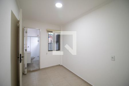 Casa à venda com 340m², 5 quartos e 6 vagas Casa à venda com 340m², 5 quartos e 6 vagasSuíte