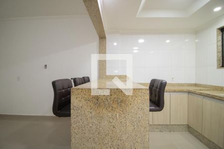 Casa à venda com 340m², 5 quartos e 6 vagas Casa à venda com 340m², 5 quartos e 6 vagasCozinha