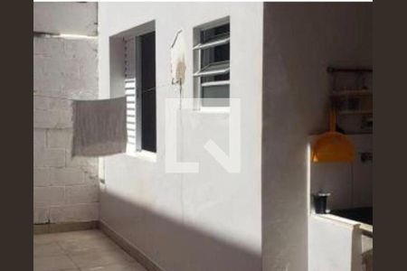 Casa à venda com 90m², 2 quartos e 2 vagasFoto 01