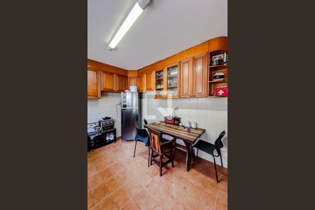 Casa para alugar com 200m², 5 quartos e 2 vagasCozinha