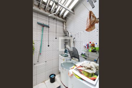 Casa de condomínio à venda com 78m², 2 quartos e 1 vagaÁrea de Serviço