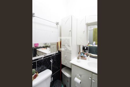 Casa de condomínio à venda com 78m², 2 quartos e 1 vagaBanheiro da Suíte 1