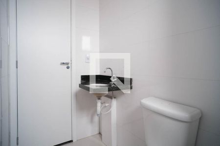 Apartamento à venda com 49m², 2 quartos e sem vaga Apartamento à venda com 49m², 2 quartos e sem vagaBanheiro