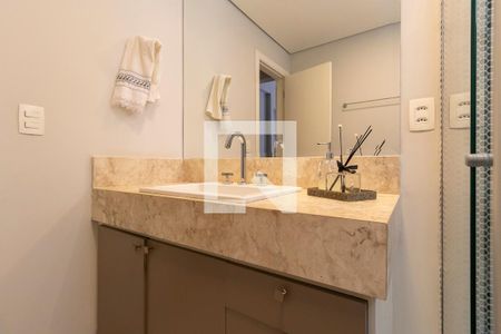 Apartamento à venda com 145m², 3 quartos e 3 vagas Apartamento à venda com 145m², 3 quartos e 3 vagasBanheiro da suíte 2