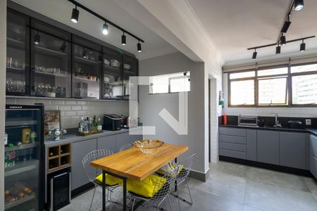 Apartamento à venda com 145m², 3 quartos e 3 vagas Apartamento à venda com 145m², 3 quartos e 3 vagasCozinha