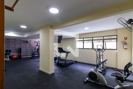 Apartamento à venda com 145m², 3 quartos e 3 vagas Apartamento à venda com 145m², 3 quartos e 3 vagasÁrea comum - Academia