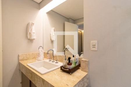 Apartamento à venda com 145m², 3 quartos e 3 vagas Apartamento à venda com 145m², 3 quartos e 3 vagasBanheiro da suíte 1