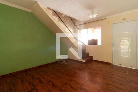Sala de casa para alugar com 2 quartos, 70m² em Jardim Isis, Cotia