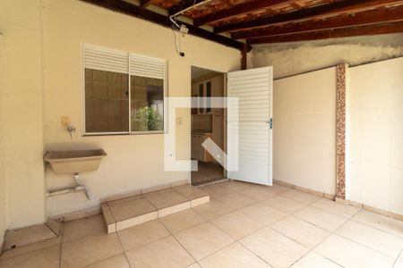 Casa para alugar com 70m², 2 quartos e 2 vagas Casa para alugar com 70m², 2 quartos e 2 vagasÁrea de Serviço