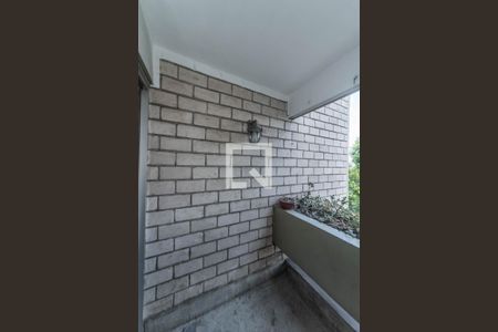 Apartamento à venda com 67m², 2 quartos e 1 vaga Apartamento à venda com 67m², 2 quartos e 1 vagaVaranda