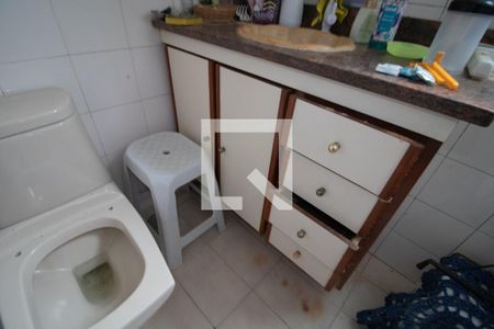 Apartamento para alugar com 75m², 2 quartos e sem vagaBanheiro