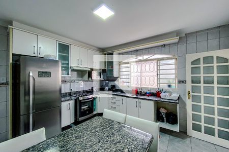 Casa à venda com 240m², 3 quartos e 4 vagasCozinha