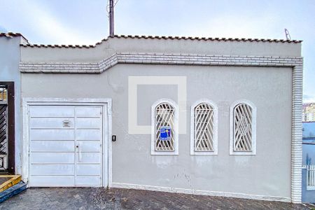 Casa à venda com 240m², 3 quartos e 4 vagasFachada