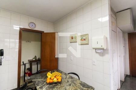 Apartamento à venda com 150m², 4 quartos e 3 vagas Apartamento à venda com 150m², 4 quartos e 3 vagasCozinha/Área De Serviço